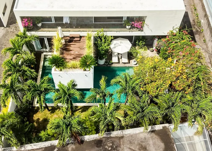 Сasa de vacaciones Luxury 3br With Pool Sauna & Garden