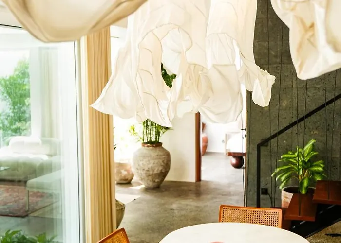 Luxury 3br With Pool Sauna & Garden Сasa de vacaciones Canggu