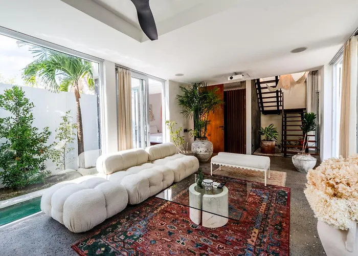 Luxury 3br With Pool Sauna & Garden Сasa de vacaciones