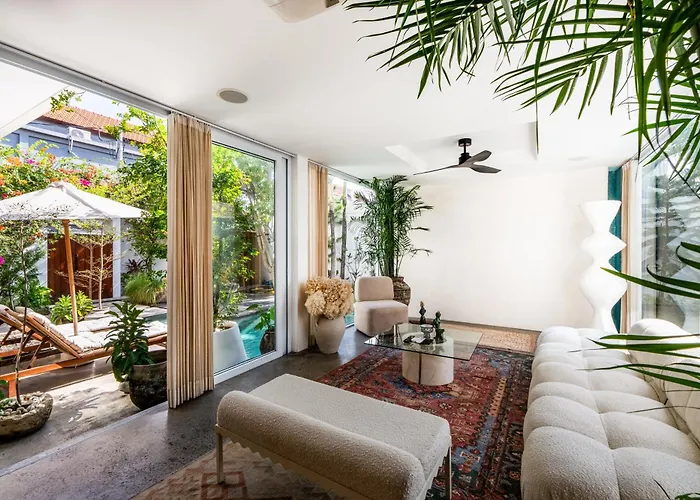 Сasa de vacaciones Luxury 3br With Pool Sauna & Garden Canggu