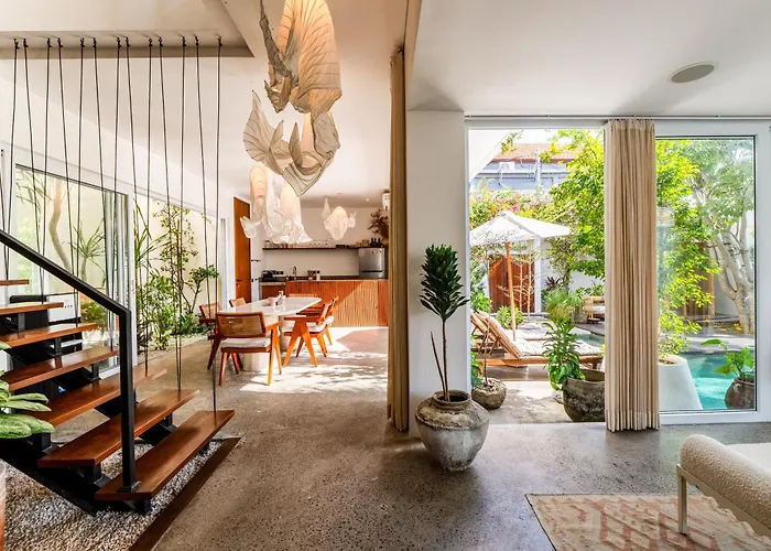 Luxury 3br With Pool Sauna & Garden Canggu