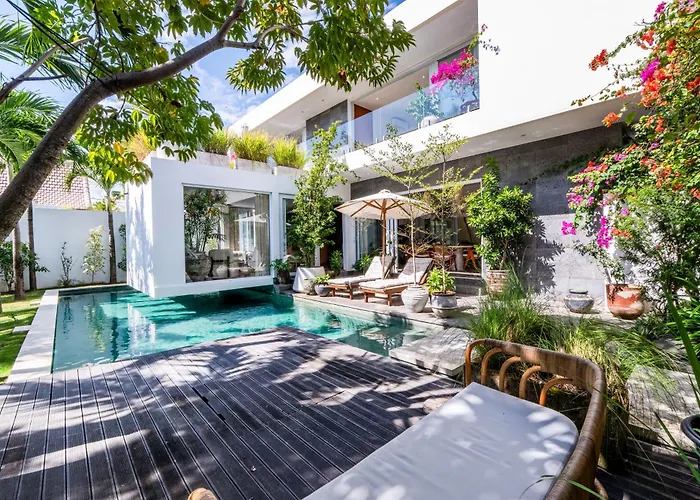 Luxury 3br With Pool Sauna & Garden Сasa de vacaciones Canggu